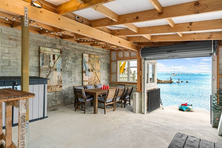 Photo of property in 1946 Whangarei Heads Road, Whangarei Heads, Whangarei, 0174