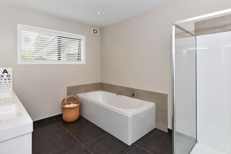 Photo of property in 789 Ponga Road, Opaheke, Papakura, 2584