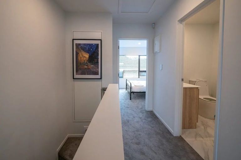 Photo of property in 67c Divich Avenue, Te Atatu South, Auckland, 0610