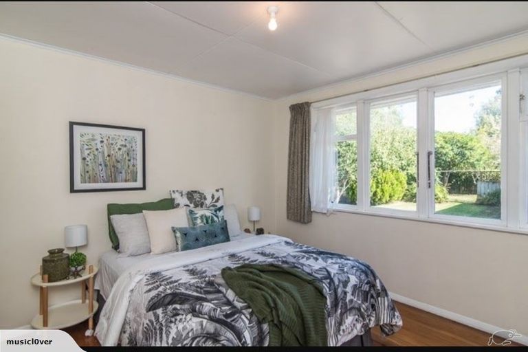 Photo of property in 11 Maire Street, Otaki, 5512