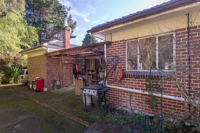 Photo of property in 1/11 Wyndrum Avenue, Waterloo, Lower Hutt, 5011