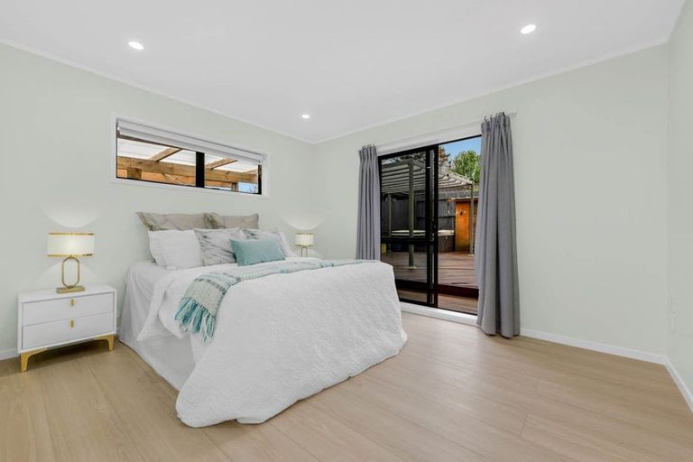 Photo of property in 3 Mimosa Place, Half Moon Bay, Auckland, 2012