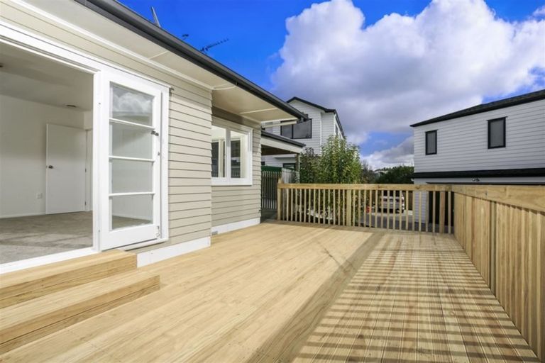 Photo of property in 89 Stanley Road, Glenfield, Auckland, 0629