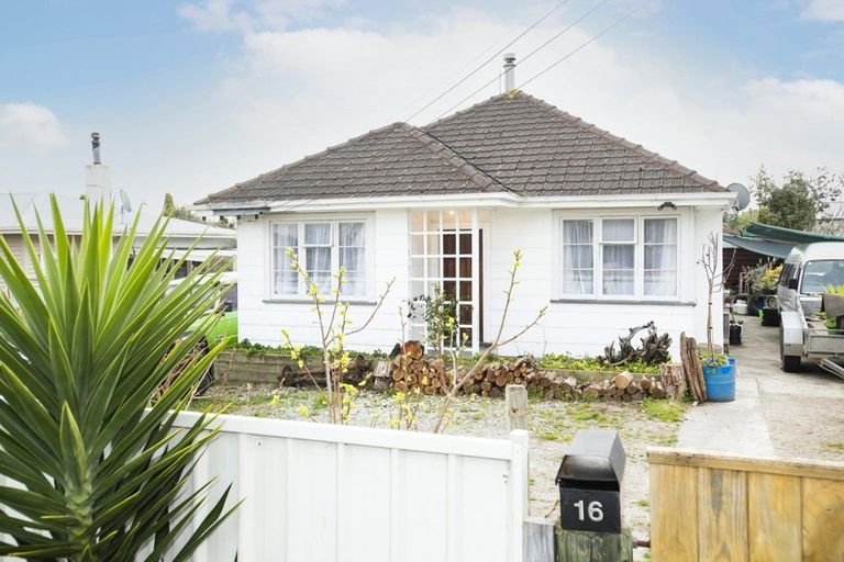 Photo of property in 16 Poplar Street, Mangapapa, Gisborne, 4010