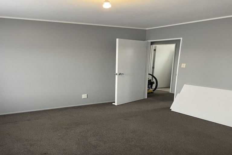 Photo of property in 6/31 Trentham Road, Papakura, 2110
