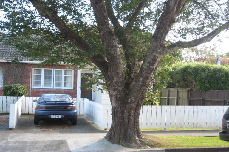 Photo of property in 51 Pilcher Crescent, Naenae, Lower Hutt, 5011