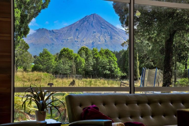 Photo of property in 922 Pembroke Road, Pembroke, Stratford, 4391