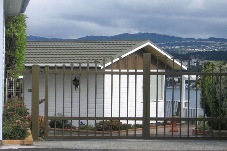 Photo of property in 101 Maupuia Road, Maupuia, Wellington, 6022