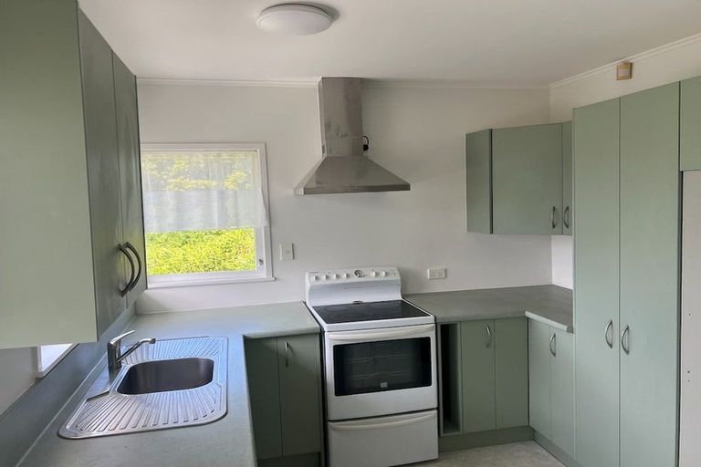 Photo of property in 1/40 Coronation Road, Hillcrest, Auckland, 0627