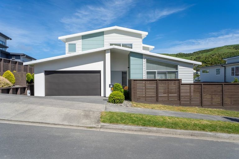 Photo of property in 10 Crompton Avenue, Churton Park, Wellington, 6037