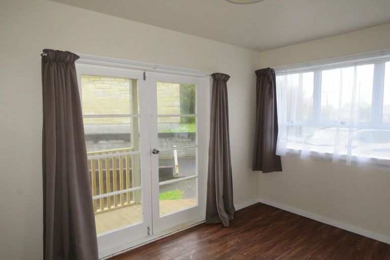 Photo of property in 14 Barclay Street, Ferndale, New Plymouth, 4310