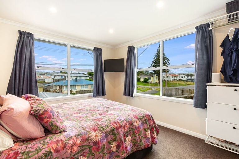 Photo of property in 69 Piko Street, Titahi Bay, Porirua, 5022