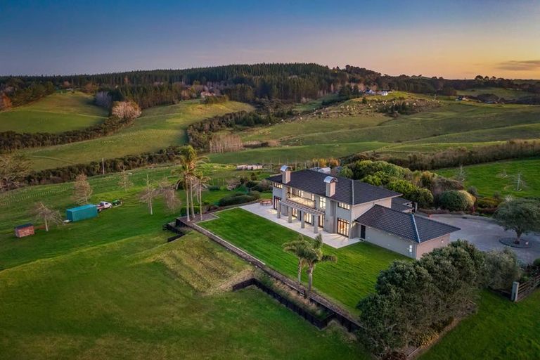 Photo of property in 141 Valley Road, Waitoki, Kaukapakapa, 0871