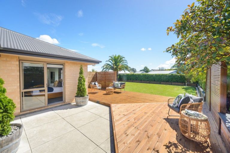 Photo of property in 7 Walnut Grove, Kelvin Grove, Palmerston North, 4414