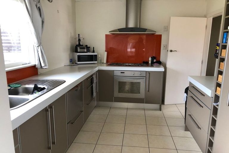 Photo of property in 7 Angelo Avenue, Howick, Auckland, 2014