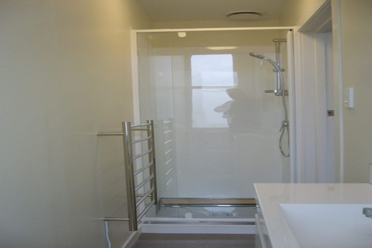 Photo of property in 4 Hawker Street, Mount Victoria, Wellington, 6011