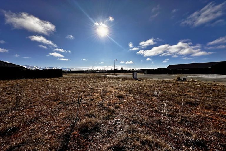 Photo of property in 14 Canal Place, Twizel, 7901