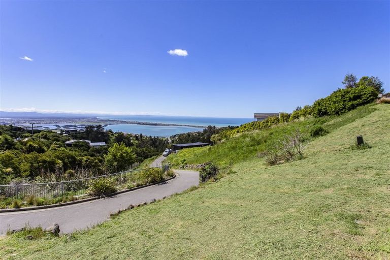 Photo of property in 307 Mount Pleasant Road, Mount Pleasant, Christchurch, 8081