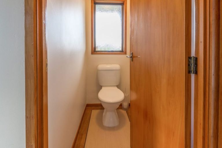 Photo of property in 72a Beach Road, Mellons Bay, Auckland, 2014