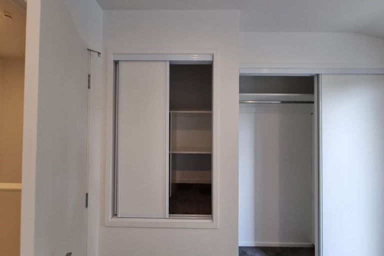 Photo of property in 3/137 Tirimoana Road, Te Atatu South, Auckland, 0602