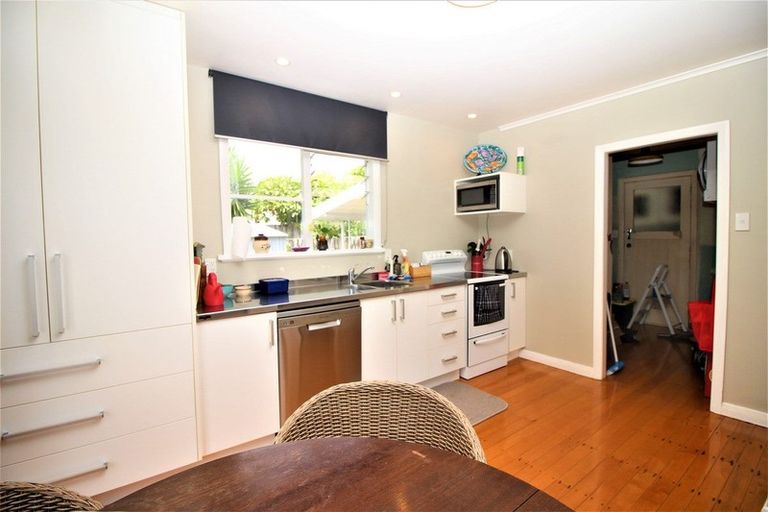 Photo of property in 88 Rosier Road, Glen Eden, Auckland, 0602