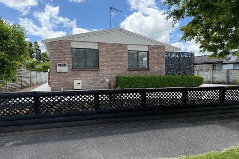 Photo of property in 21 Southsea Crescent, Silverdale, Hamilton, 3216