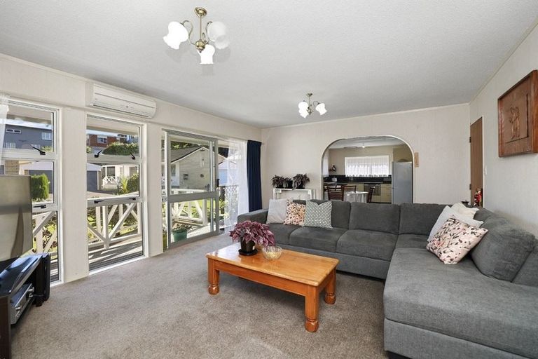 Photo of property in 33c Carrington Street, New Plymouth, 4310