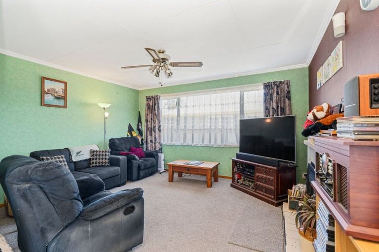 Photo of property in 6 Grenville Street, Levin, 5510