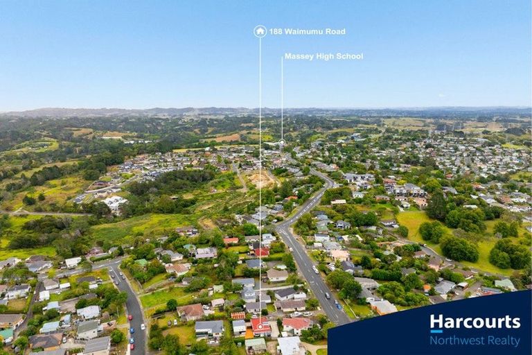 Photo of property in 188 Waimumu Road, Massey, Auckland, 0614