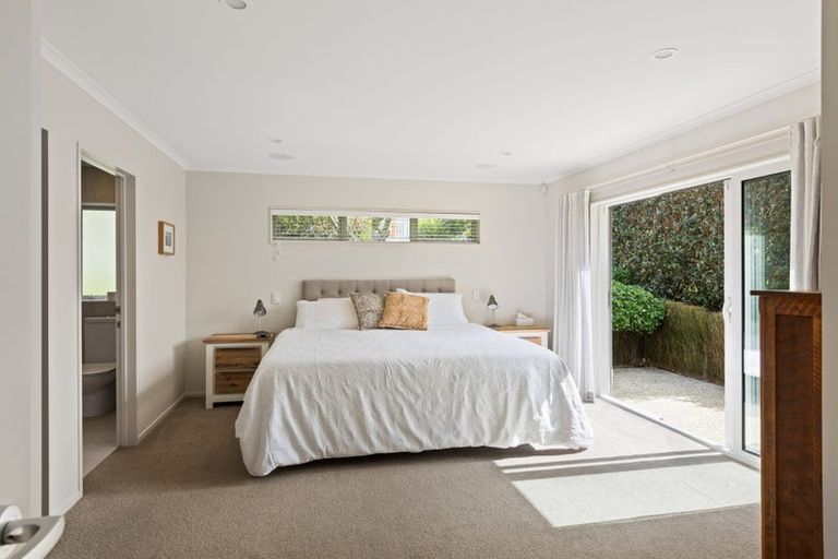 Photo of property in 6 Denby Lane, Northcote Point, Auckland, 0627