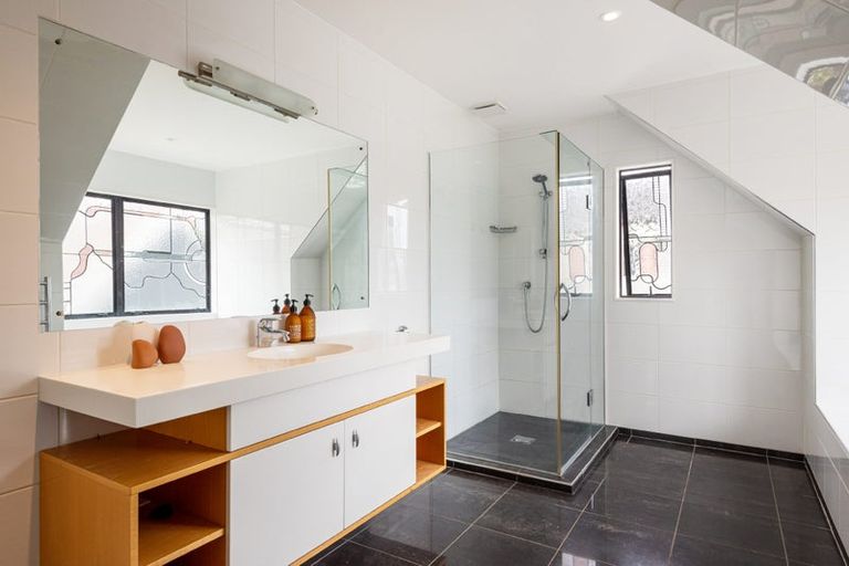 Photo of property in 33 Craig Road, Milford, Auckland, 0620