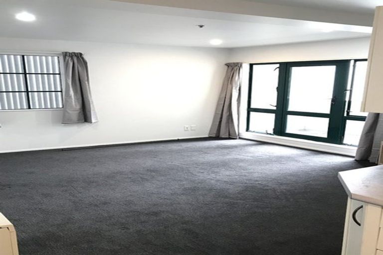 Photo of property in Courtenay Apartments, 409/120 Courtenay Place, Te Aro, Wellington, 6011