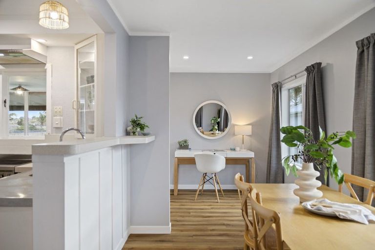 Photo of property in 18 Russell Avenue, Pukekohe, 2120