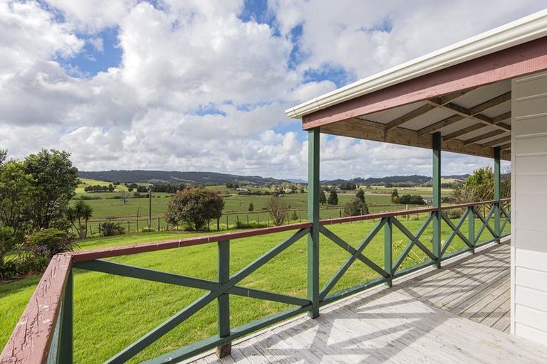 Photo of property in 33 Johnson Road, Hukerenui, Hikurangi, 0182