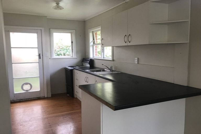 Photo of property in 2/402 Fergusson Drive, Heretaunga, Upper Hutt, 5018