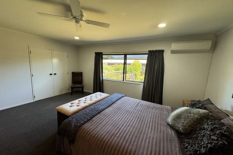 Photo of property in 11 Legorne Lane, Havelock North, 4130