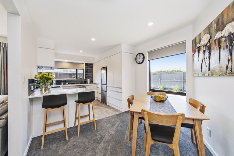 Photo of property in 65 Palmers Road, New Brighton, Christchurch, 8083