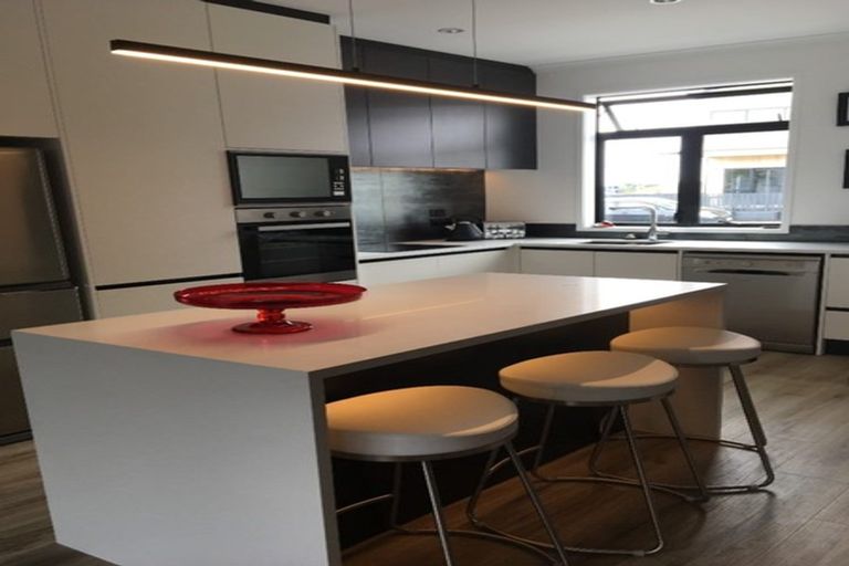 Photo of property in 6 Frank Gill Road, Hobsonville, Auckland, 0616