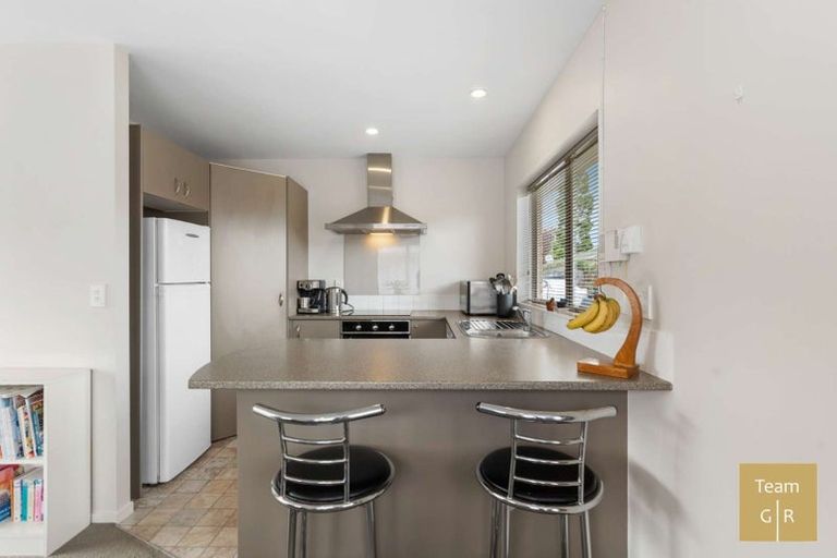 Photo of property in 15a Youngs Road, Papakura, 2110