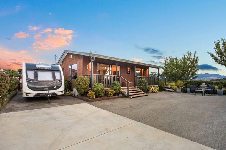 Photo of property in 25 Pine Ridge Terrace, Waikanae Beach, Waikanae, 5036