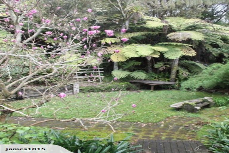 Photo of property in 10 Rosecamp Road, Beach Haven, Auckland, 0626