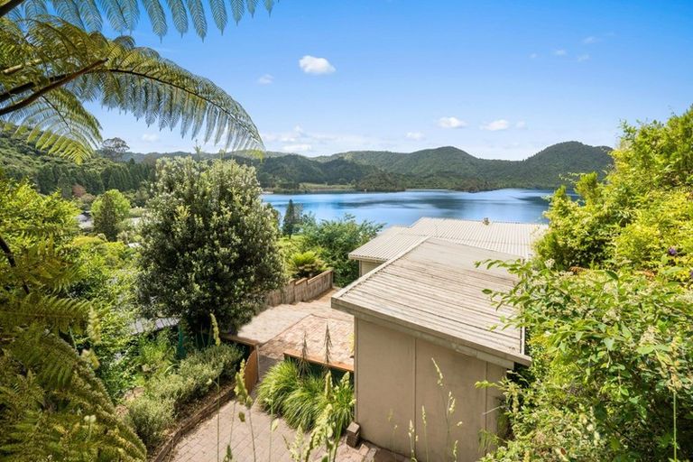 Photo of property in 62 Okareka Loop Road, Lake Okareka, Rotorua, 3076