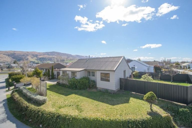 Photo of property in 4 Linrosa Place, Cromwell, 9310