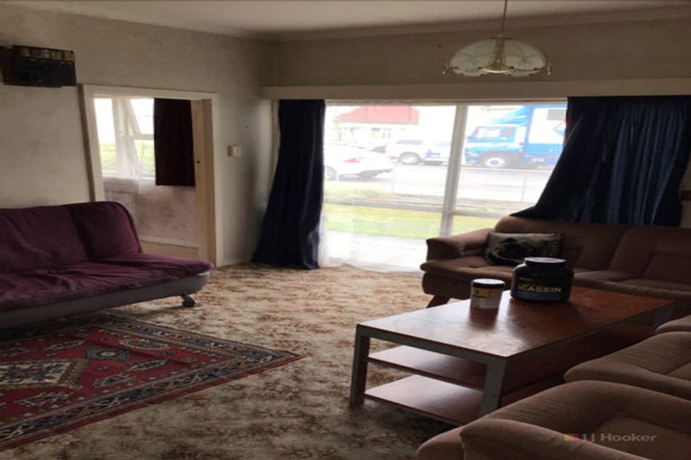 Photo of property in 16 Shearman Street, Waimate, 7924