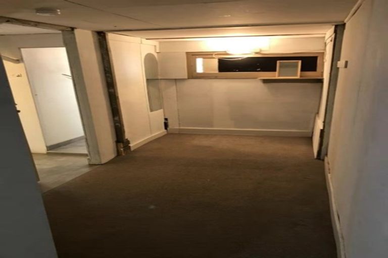 Photo of property in 6 Brighton Terrace, Murrays Bay, Auckland, 0630