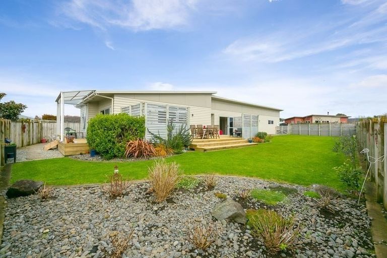 Photo of property in 46 Dillon Drive, Bell Block, New Plymouth, 4312