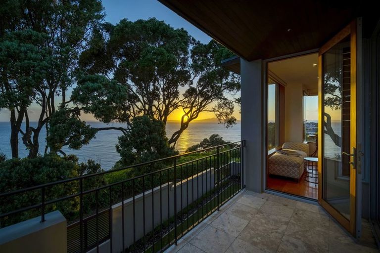 Photo of property in 115 Churchill Road, Rothesay Bay, Auckland, 0630