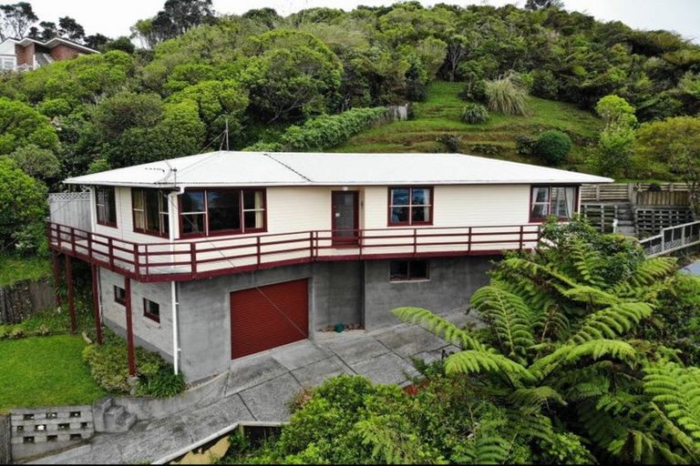 Photo of property in 26 Akatea Road, Korokoro, Lower Hutt, 5012