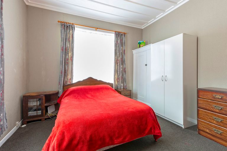 Photo of property in 90 George Street, Tuakau, 2121