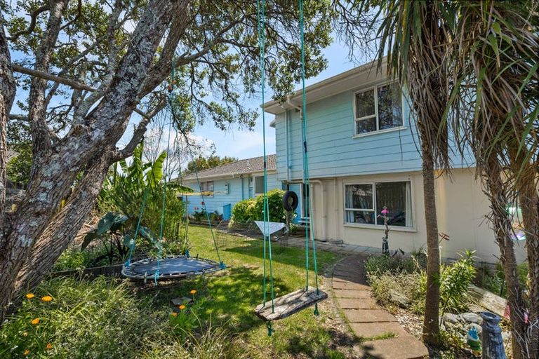 Photo of property in 60 Forest Hill Road, Henderson, Auckland, 0612
